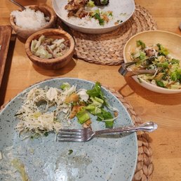Chinese chicken salad, pork and steamed rice Chinese chicken salad, pork and steamed rice