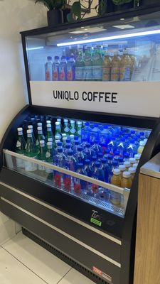 UNIQLO COFFEE 5th Avenue by null