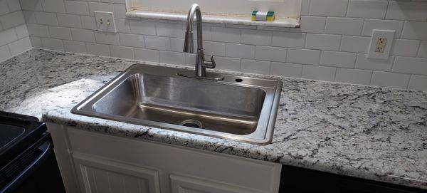 Fred's Handyman Services Logo