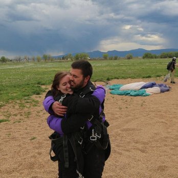 Mile-Hi Skydiving Center - Skydiving Near Me - Longmont, Colorado Mile-Hi Skydiving Center - Skydiving Near Me - Longmont, Colorado