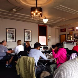 Freddy's Cafe - Casual and charming
