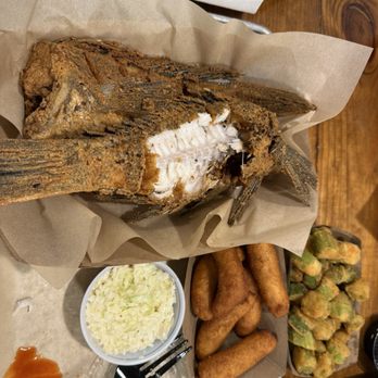 Front Street Fish - Seafood Near Me - New Bern, North Carolina