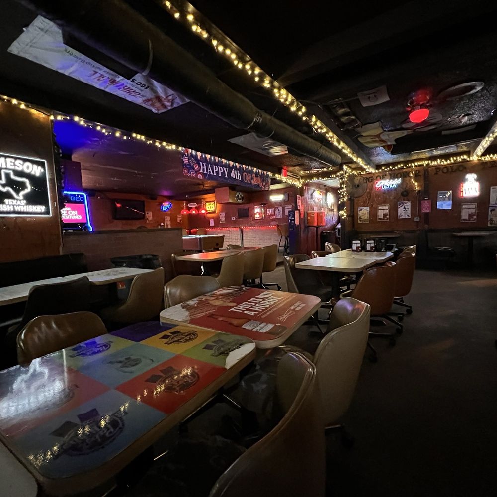 The 5 best bars in Austin are tapping into the spirit of the city