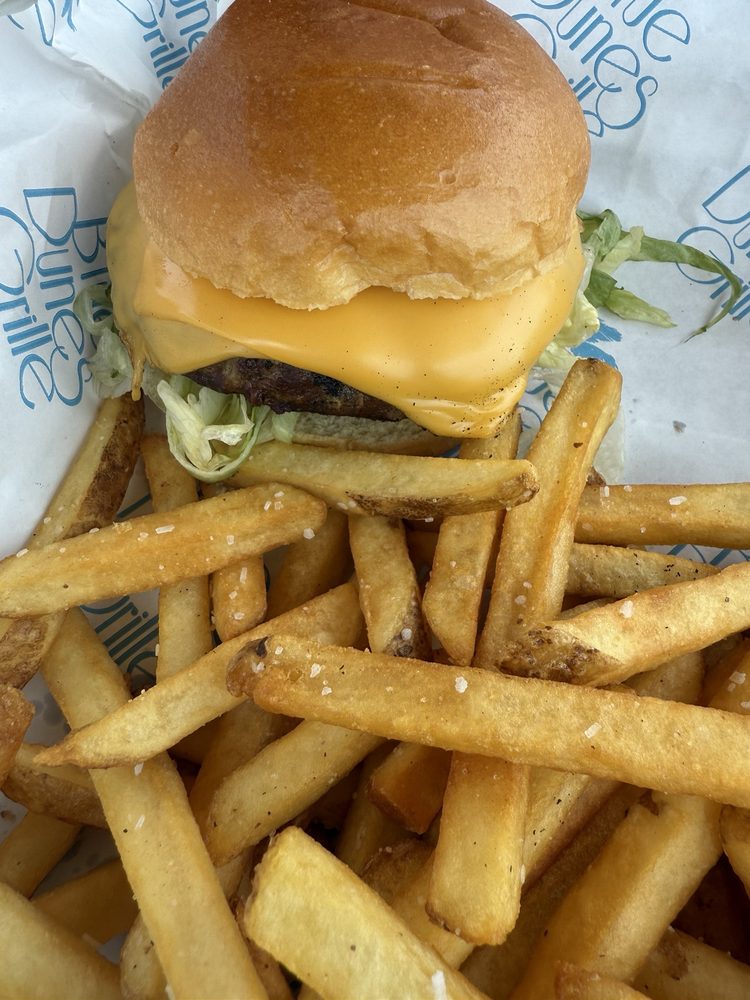 Blue Dunes Grill Logo