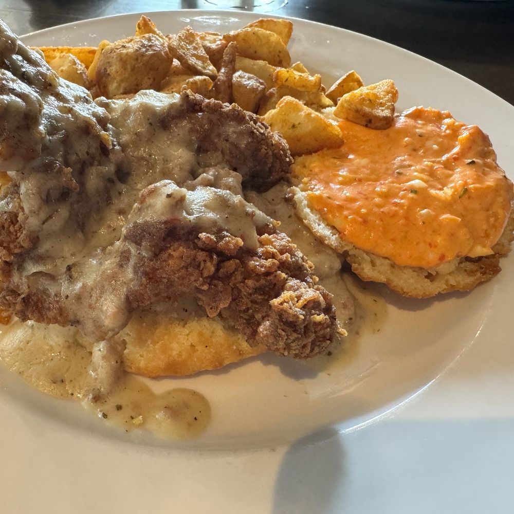 B Matthews Eatery - Chicken biscuit - New American Near Me - Savannah, Georgia B Matthews Eatery - Chicken biscuit - New American Near Me - Savannah, Georgia