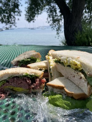 Gurney's Harbor Bottle Shop by null