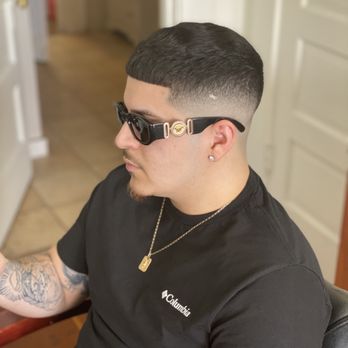 Exclusive Blends Hair Studio - Medium skin fade - Men's Hair Salons Near Me - San Diego, California Exclusive Blends Hair Studio - Medium skin fade - Men's Hair Salons Near Me - San Diego, California