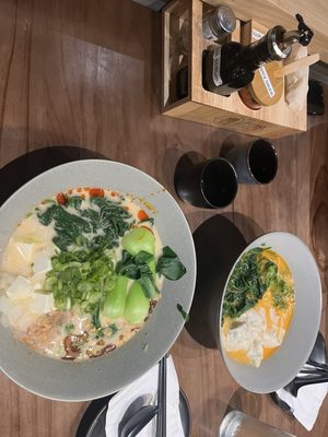 Toyo Ramen Bar by null