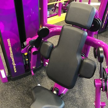 Planet Fitness - Biceps curl from humeral extension (bilateral/unilateral) - Gyms Near Me - Cincinnati, Ohio Planet Fitness - Biceps curl from humeral extension (bilateral/unilateral) - Gyms Near Me - Cincinnati, Ohio