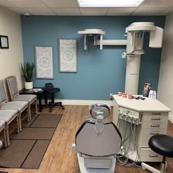 Mongillo Orthodontics - Consultation room