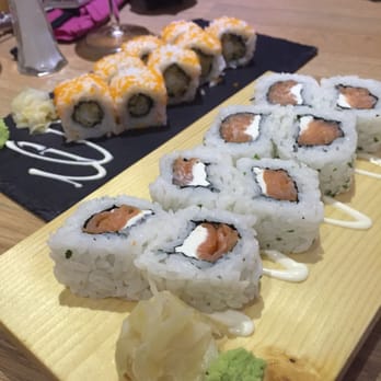 KuRaudo Sushi & Bento - Smoked salmon roll - Japanese Near Me - Dublin, D