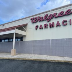 Walgreens - Exterior