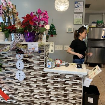 Pho Ga Huong Que - Front Counter - Vietnamese Near Me - San Leandro, California