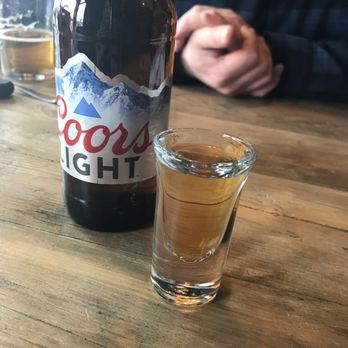 Minnesota Burger Company - 7$ Beer and a bump! - Burgers Near Me - Apple Valley, Minnesota