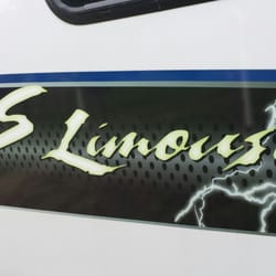 S & S LIMOUSINES - Excellent company and excellent sevice from the driver, Bill!