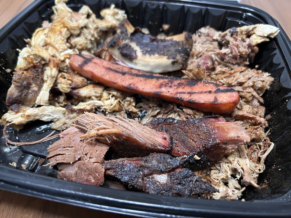 Smokey's Pub n' Grill Logo