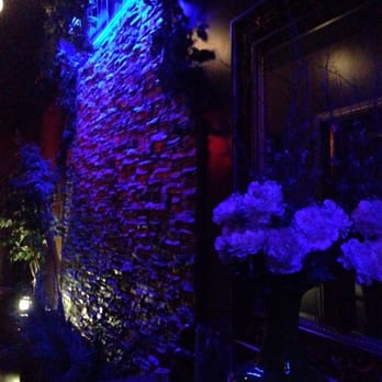 Cascade Spa - Beautiful running water installment in hallway. - Massage Near Me - San Diego, California