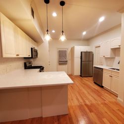 España Painting - Cabinets, trim, walls and hardware done by Erwin