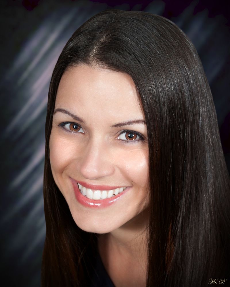 MONIQUE FARINHA PREMIERE PROPERTY GROUP Updated July 2024 27 Photos 10135 SE Sunnyside