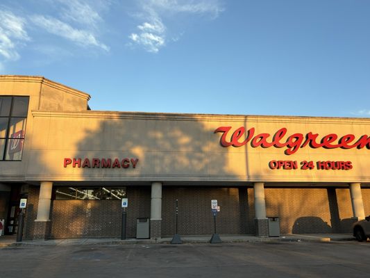 Walgreens by null