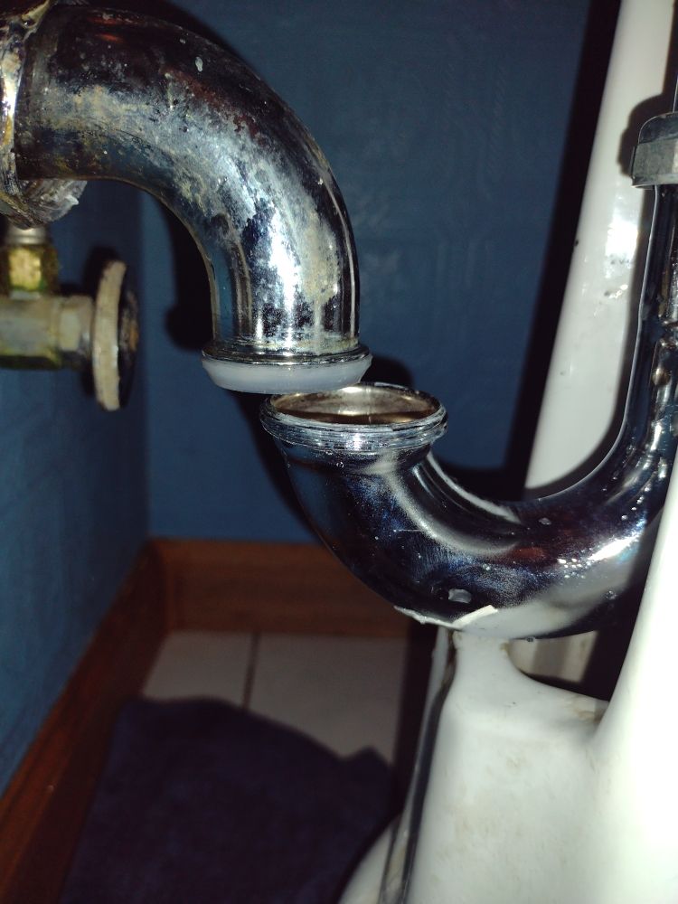 Slide of Haylees Plumbing and Gutters