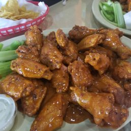 This is how wings should be...didn't get them at Beef O Bradys, got these quality wings at Mexi Wings.