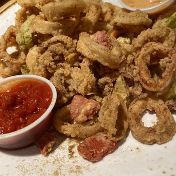 Bubba Gump Shrimp - Calamari - Seafood Near Me - Orlando, Florida