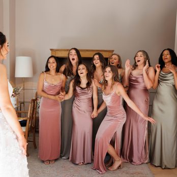 The Harper by Wedgewood Weddings - getting ready space where bridesmaids got to have a first look with their girl! - Venues & Event Spaces Near Me - Costa Mesa, California The Harper by Wedgewood Weddings - getting ready space where bridesmaids got to have a first look with their girl! - Venues & Event Spaces Near Me - Costa Mesa, California