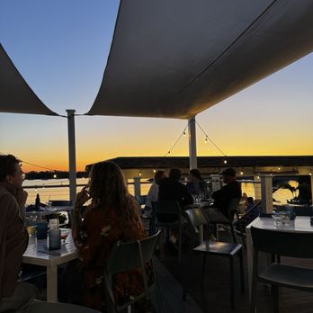 The Beach House - Bars Near Me - Bristol, Rhode Island