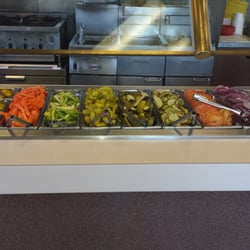 Juicy Burger - Gotta love the fresh condiment bar