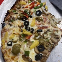 Farandula Pizza & Restaurant - This is a large pizza and delicious I'll be back. Great cozy place.i was visiting from Orange County,California.