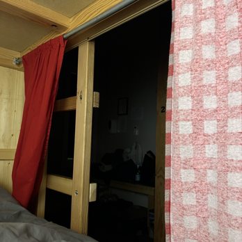 Eastside Guesthouse & Bivy - bunks - Guest Houses Near Me - Bishop, California Eastside Guesthouse & Bivy - bunks - Guest Houses Near Me - Bishop, California