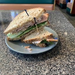 Turkey Bacon Avocado Sandwich