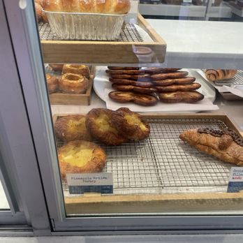 Paris Baguette - Bakeries Near Me - Honolulu, Hawaii Paris Baguette - Bakeries Near Me - Honolulu, Hawaii