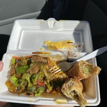Jung's Egg Roll Express - Beef & broccoli, beef egg roll, chicken egg roll and spring rolls - Restaurants Near Me - Castle Hayne, North Carolina