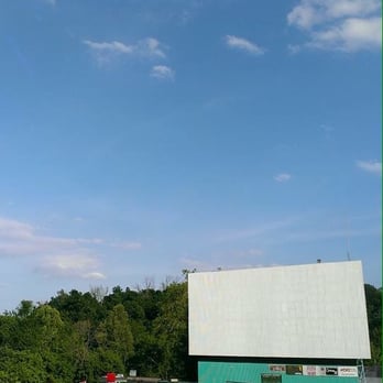 Georgetown Drive-In Theater - Drive-In Theater Near Me - Georgetown, Indiana Georgetown Drive-In Theater - Drive-In Theater Near Me - Georgetown, Indiana