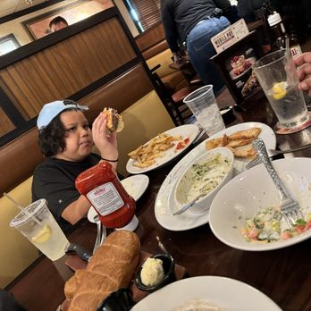 LongHorn Steakhouse - Steakhouses Near Me - Altamonte Springs, Florida