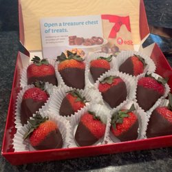 Edible Arrangements - Yummy deliciousness in a box!