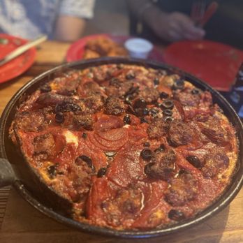 Pequod's Pizza - Pizza Near Me - Chicago, Illinois