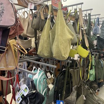 TJ  Maxx - Department Stores Near Me - North Kingstown, Rhode Island