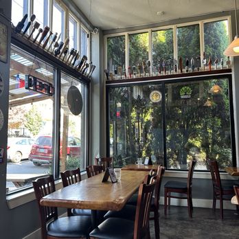 Belmont Station - Loved the warm welcoming vibe - Beer Gardens Near Me - Portland, Oregon