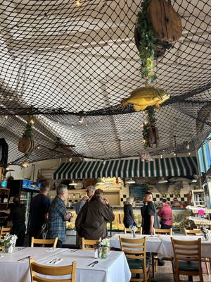 Sea Harvest Fish Market & Restaurants by null