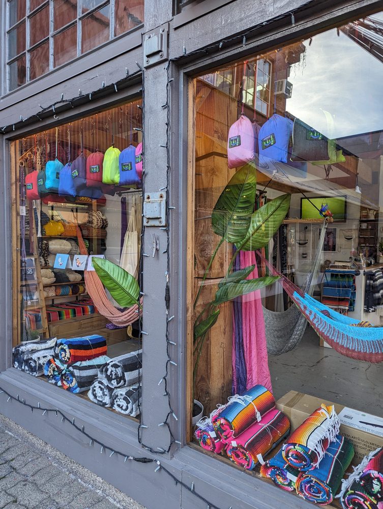 Hamuhk Hangout Place