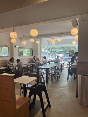Dig Inn by null
