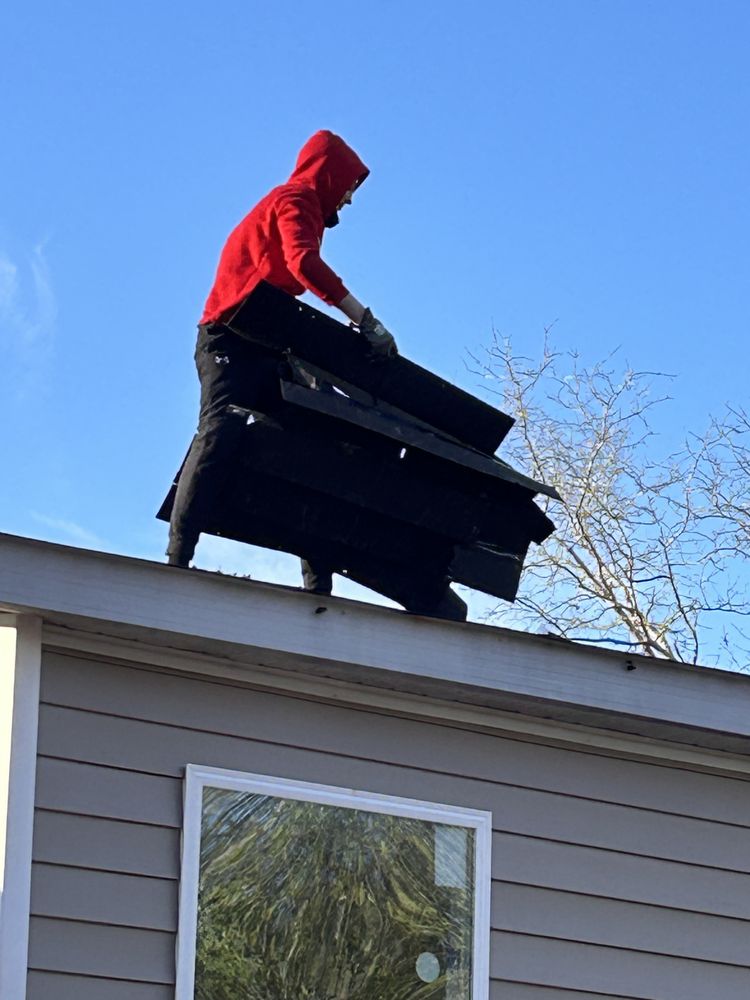 Slide of Noah Ready’s Roofing and Repair