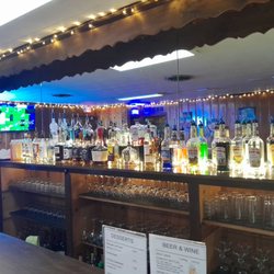 Johnnys Bar and Grille