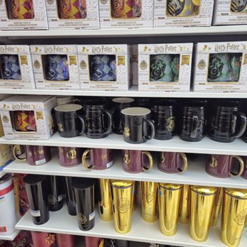 Miniso - Toy Stores Near Me - Santa Monica, California
