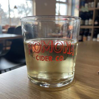 Pomona Cider - Pear Cider - Cideries Near Me - Milwaukee, Wisconsin Pomona Cider - Pear Cider - Cideries Near Me - Milwaukee, Wisconsin