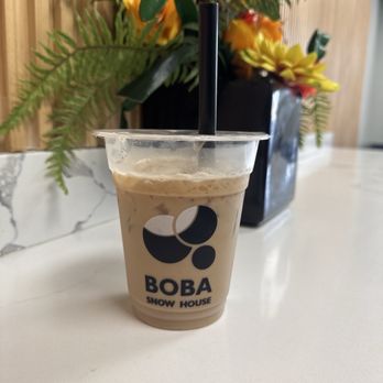 Boba Snow House - Earl grey tea with almond milk - Bubble Tea Near Me - Los Angeles, California