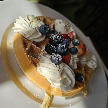 Hen House Eatery - Waffle, Berries & Whip - Breakfast & Brunch Near Me - Minneapolis, Minnesota Hen House Eatery - Waffle, Berries & Whip - Breakfast & Brunch Near Me - Minneapolis, Minnesota
